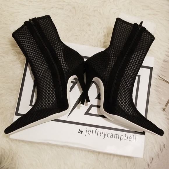 💕JEFFREY CAMBELL x LF THE BRAND💕 Vedette Nesh Ankle Boots Black Logo 8 NWT - Picture 8 of 8